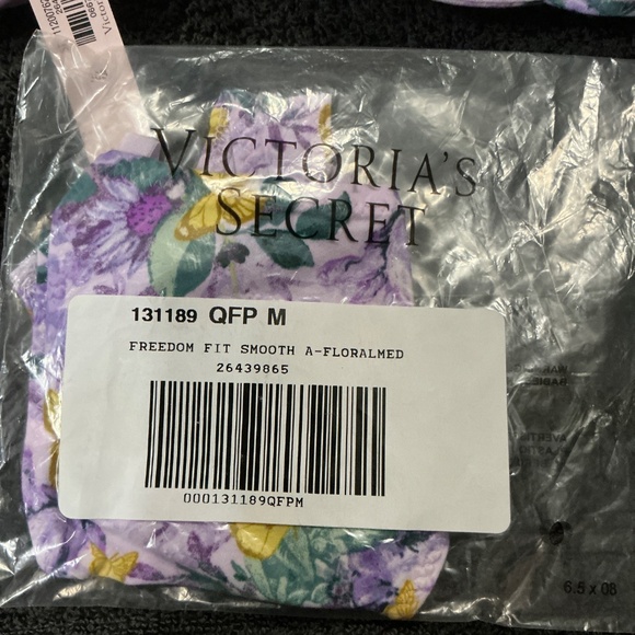 Victoria’s Secret bra and panty set 36B medium - Picture 5 of 6